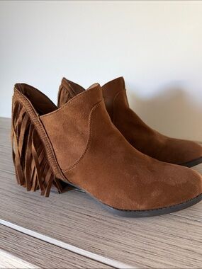 Women’s Tan Suede Ankle Boots with Side Fringe